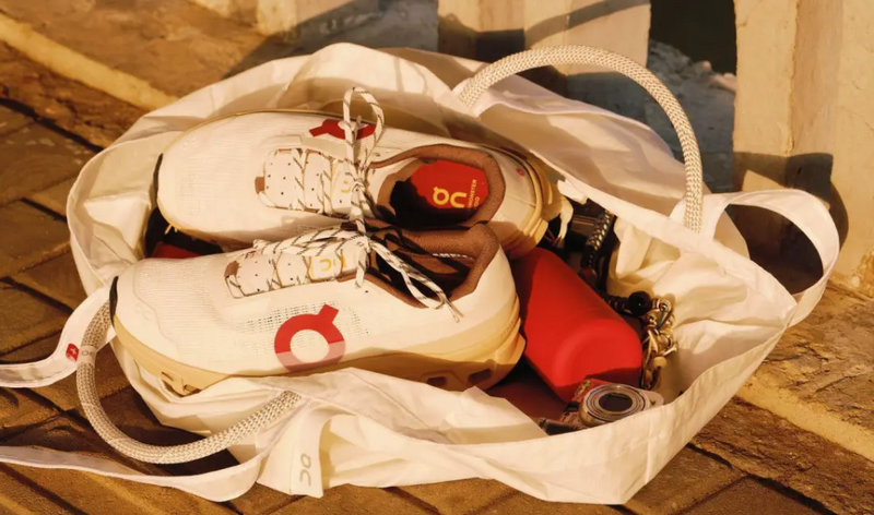 On昂跑发布「马年限定系列」 服饰及运动鞋4.jpg