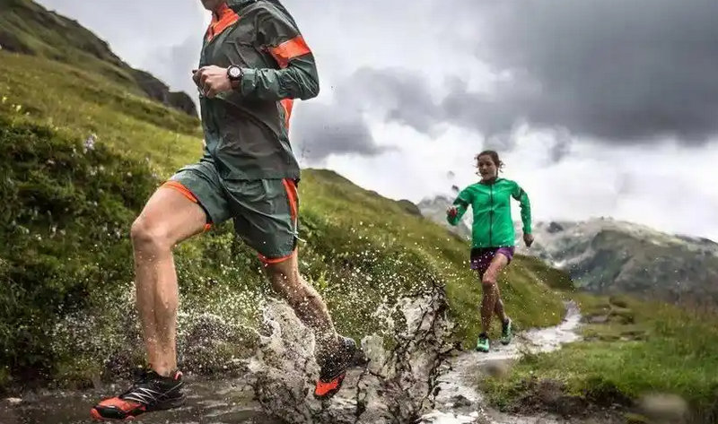 越野跑的必要装备清单，里程不同装备不同！