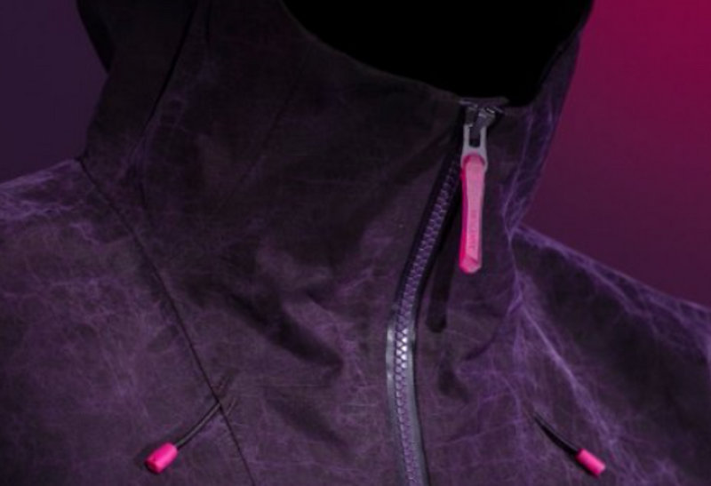 迪桑特推出RWSB STYLE马年限定机能夹克2.jpg