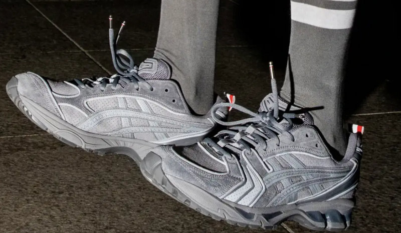 Thom Browne x ASICS 打造联名款 GEL-KAYANO 14 鞋款